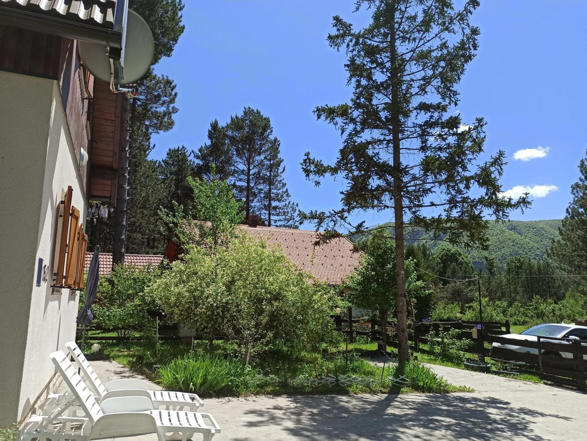 Plitvice Lakes Holiday Lodge Rudanovac ภายนอก รูปภาพ