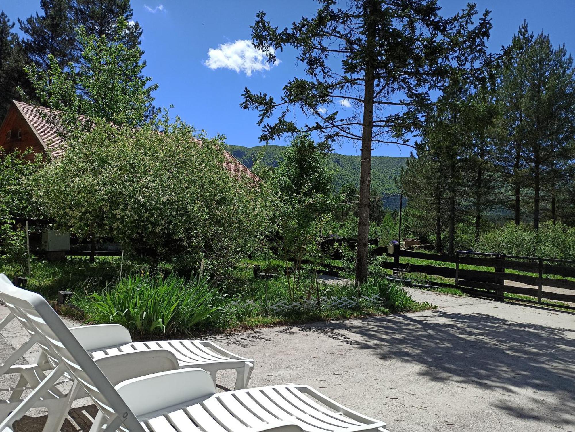 Plitvice Lakes Holiday Lodge Rudanovac ภายนอก รูปภาพ