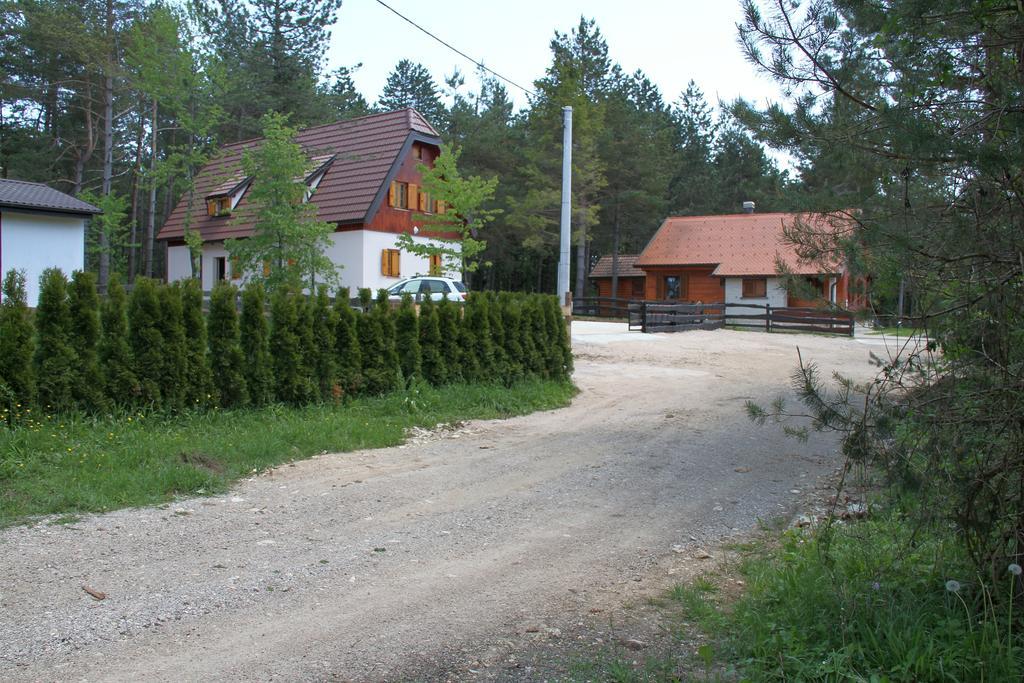 Plitvice Lakes Holiday Lodge Rudanovac ภายนอก รูปภาพ